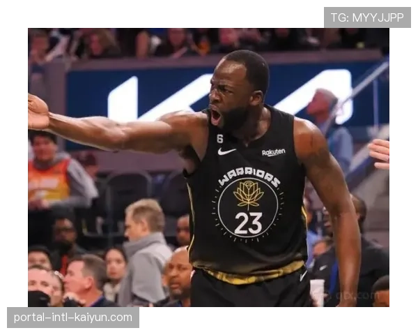 更衣室领袖：追梦格林如何指挥勇士队的防守轮转与转换启动